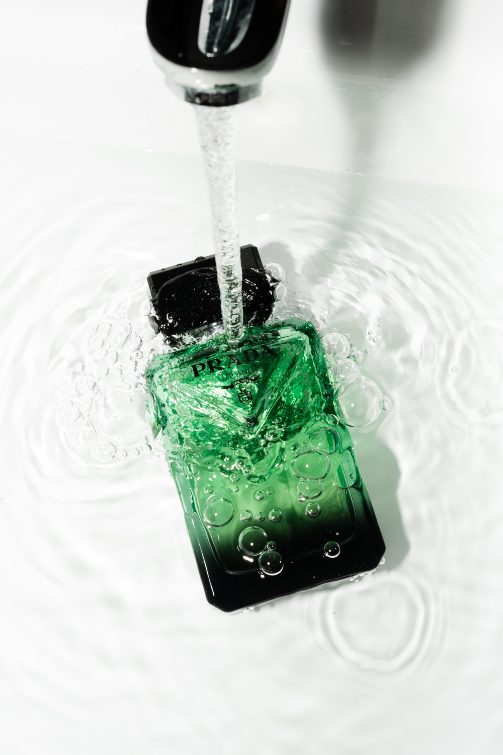 Luxury-Red-Wedding-Spain-La-Gatina-Barcelona-Lea-Evrevin-Wedding-Photographer-1